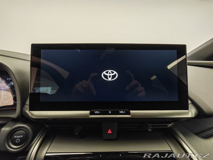 Toyota C-HR 1.8 Hybrid 4x2 Style 2025