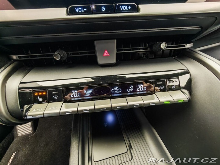 Toyota C-HR 1.8 Hybrid 4x2 Style 2025