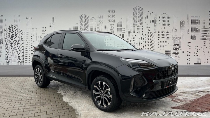 Toyota Yaris Cross 1,5 Hybrid e-CVT Style 2025