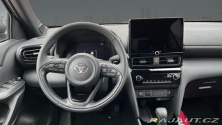 Toyota Yaris Cross 1,5 Hybrid e-CVT Style 2025