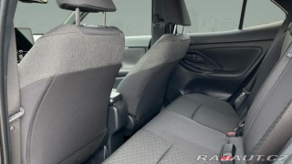 Toyota Yaris Cross 1,5 Hybrid e-CVT Style 2025