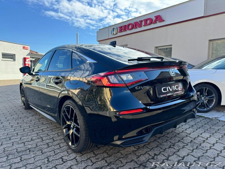 Honda Civic 2.0e:HEV Advance Black SK 2025