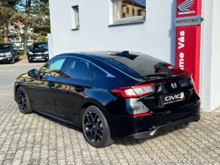 Honda Civic 2.0e:HEV Advance Black SK 2025