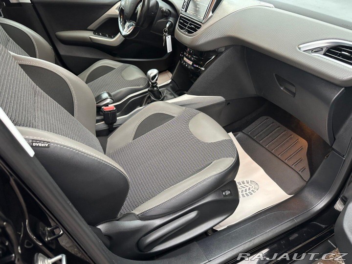 Peugeot 2008 Allure 1.6Hdi 88kw 2017