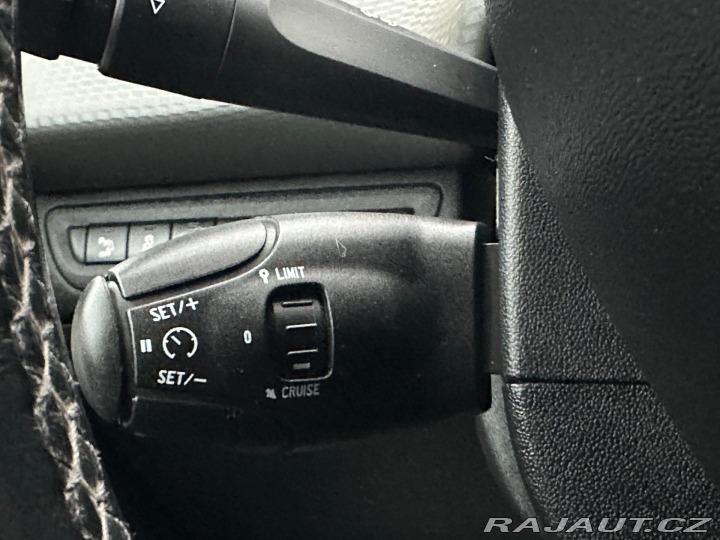 Peugeot 2008 Allure 1.6Hdi 88kw 2017