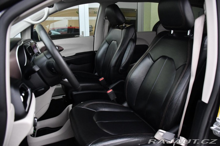 Chrysler Pacifica 3.6L V6 LPG 7.MÍST REZERV 2017