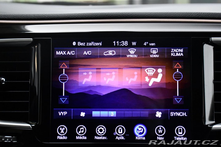 Chrysler Pacifica 3.6L V6 LPG 7.MÍST REZERV 2017