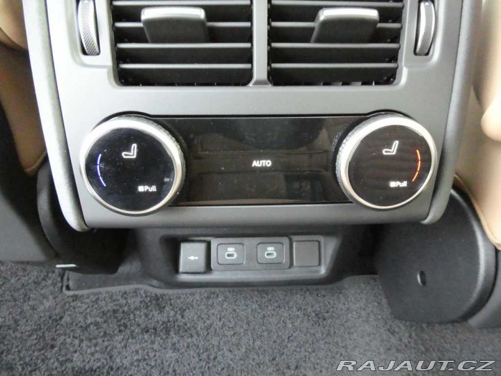 Land Rover Discovery 5 3,0 Tempest D350 7 míst 2026