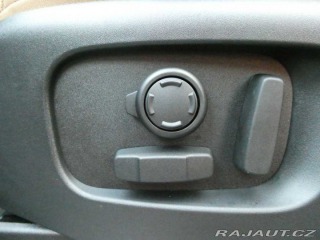 Land Rover Discovery 5 3,0 Tempest D350 7 míst 2026