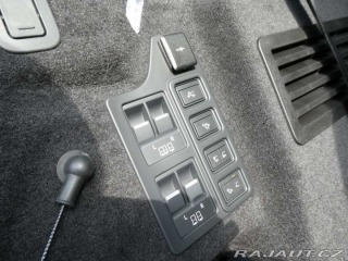 Land Rover Discovery 5 3,0 Tempest D350 7 míst 2026