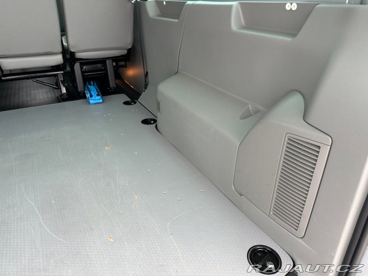 Volkswagen Transporter 2.0Tdi 103 kw 4Motion 9-M 2002