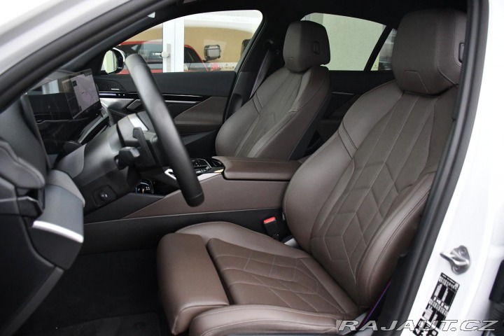 BMW 5 520d xDrive MSPORT 3LZÁRU 2024