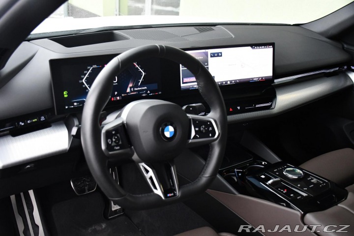BMW 5 520d xDrive MSPORT 3LZÁRU 2024
