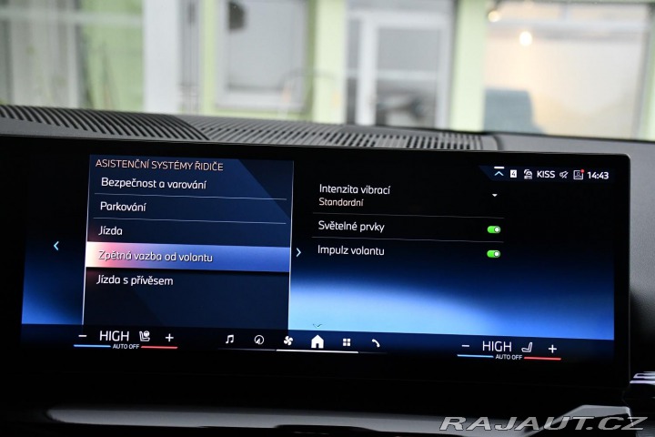 BMW 5 520d xDrive MSPORT 3LZÁRU 2024