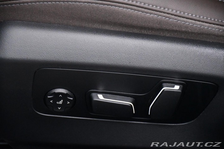 BMW 5 520d xDrive MSPORT 3LZÁRU 2024