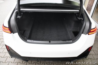 BMW 5 520d xDrive MSPORT 3LZÁRU 2024