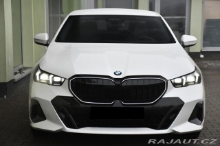 BMW 5 520d xDrive MSPORT 3LZÁRU 2024