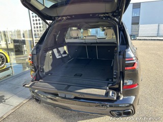 BMW X7 M60i xDrive ZÁRUKA 2025