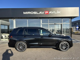 BMW X7 M60i xDrive ZÁRUKA 2025