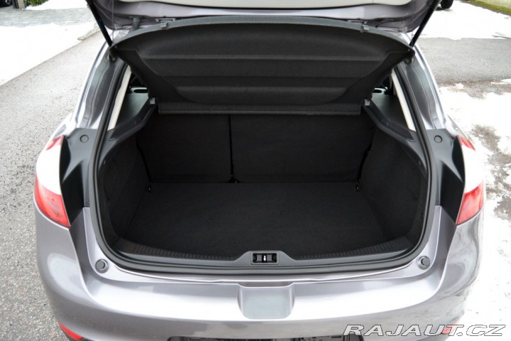 Renault Mégane 1.6i 16V 81kW Dynamique 2011