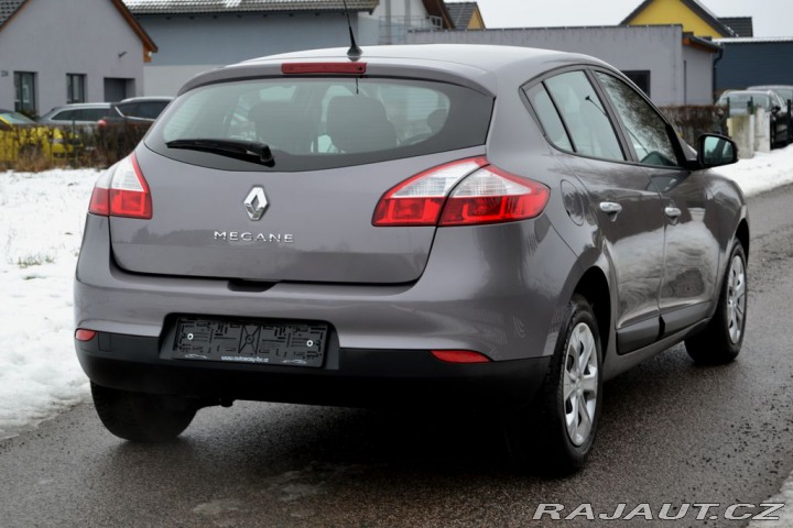 Renault Mégane 1.6i 16V 81kW Dynamique 2011