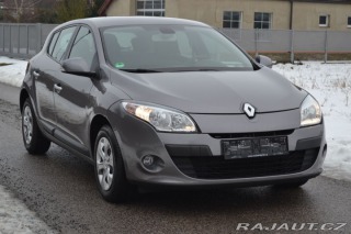 Renault Mégane 1.6i 16V 81kW Dynamique 2011