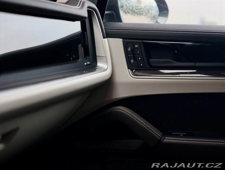 Porsche Cayenne 3.0 V6 E-Hybrid 470PS | 2025