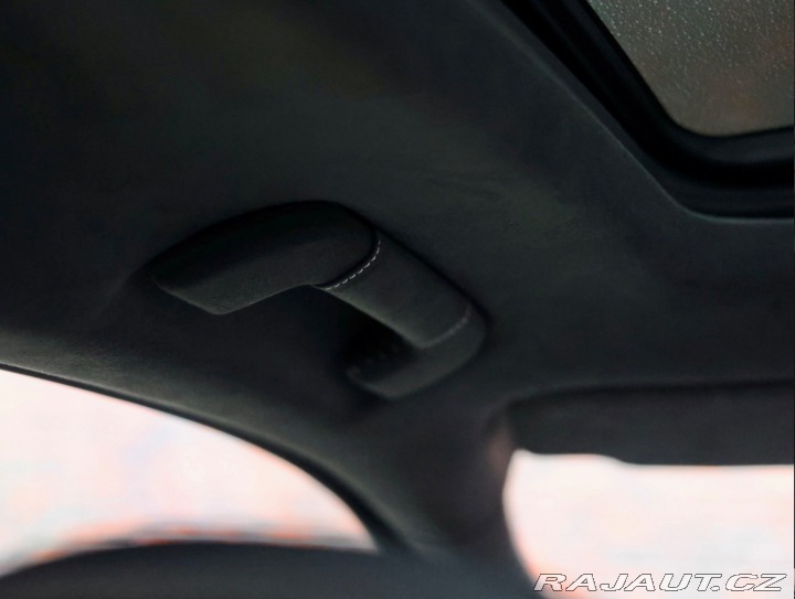 Porsche Cayenne 3.0 V6 E-Hybrid 470PS | 2025