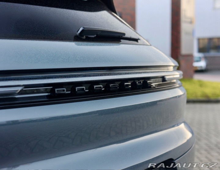 Porsche Cayenne 3.0 V6 E-Hybrid 470PS | 2025