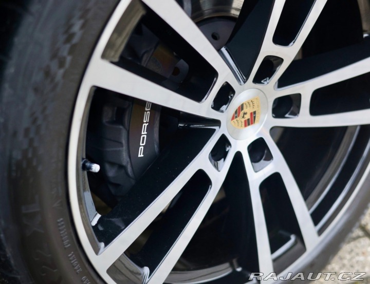 Porsche Cayenne 3.0 V6 E-Hybrid 470PS | 2025