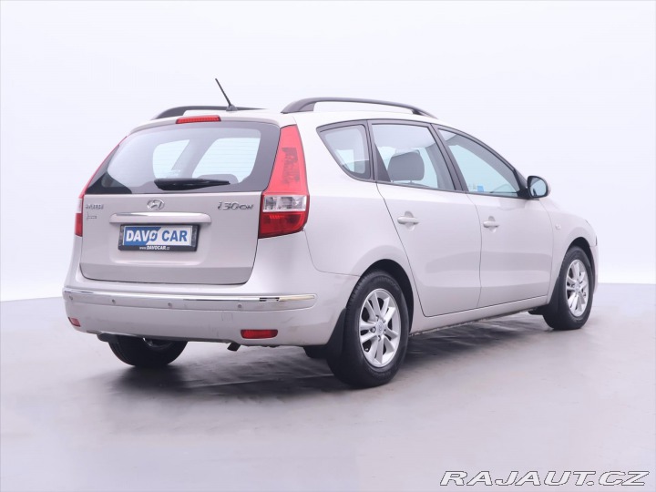 Hyundai i30 1,6 i 92kW CZ Klima STK 1 2009
