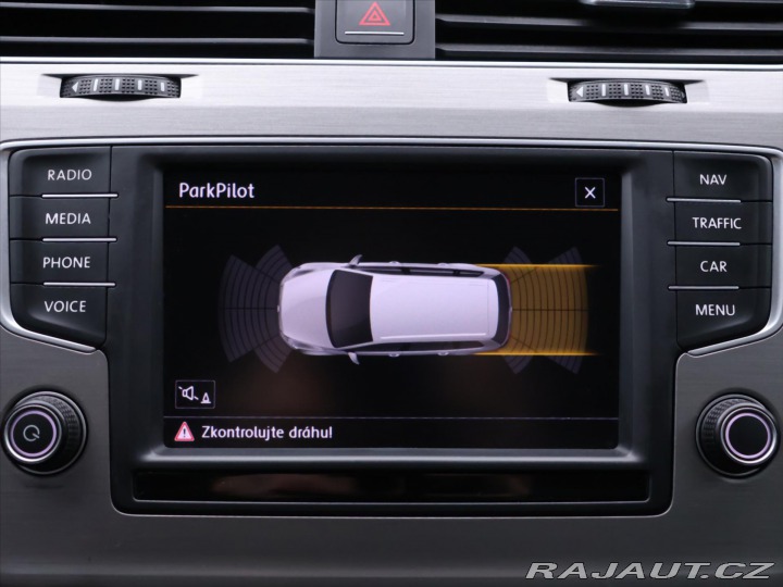 Volkswagen Golf 1,6 TDI Navi Aut.klima Ků 2015