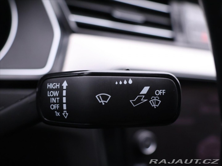 Volkswagen Passat 2,0 TDI 140kW DSG CZ R-li 2020