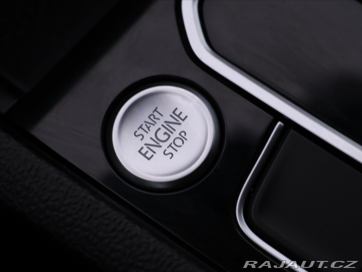 Volkswagen Passat 2,0 TDI 140kW DSG CZ R-li 2020