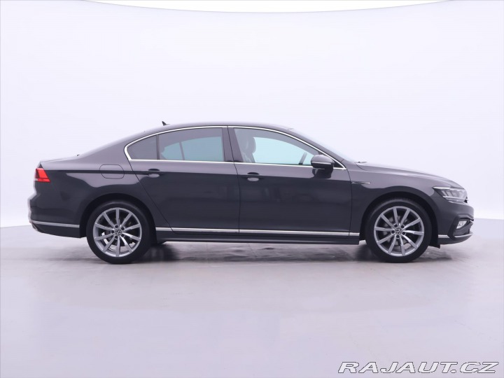 Volkswagen Passat 2,0 TDI 140kW DSG CZ DPH 2020