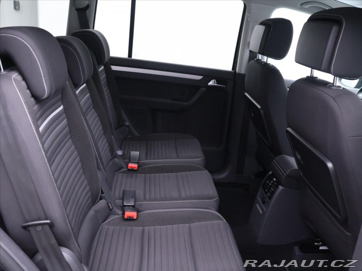 Volkswagen Touran 1,2 TSI Cup 7-Míst Serv.k 2014