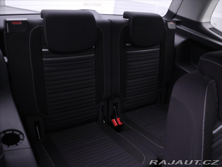 Volkswagen Touran 1,2 TSI Cup 7-Míst Serv.k 2014