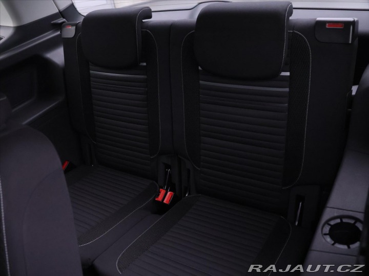 Volkswagen Touran 1,2 TSI Cup 7-Míst Serv.k 2014