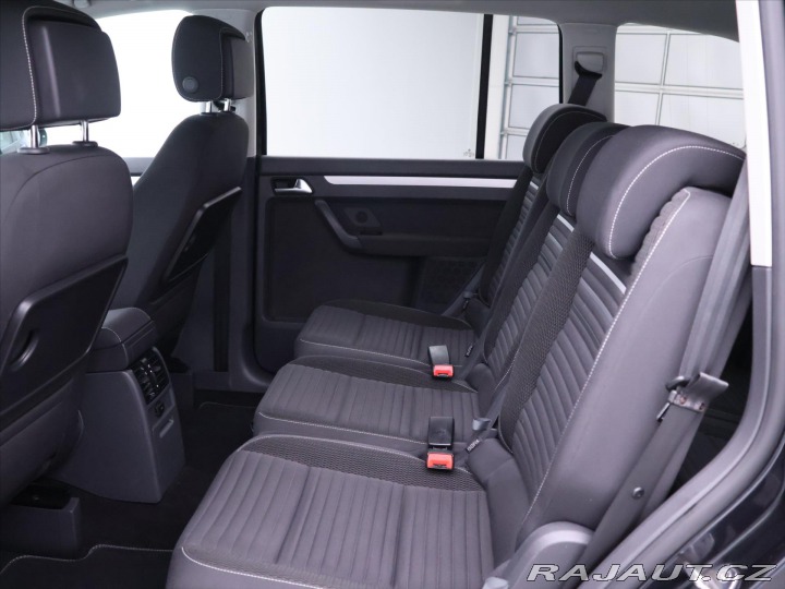 Volkswagen Touran 1,2 TSI Cup 7-Míst Serv.k 2014