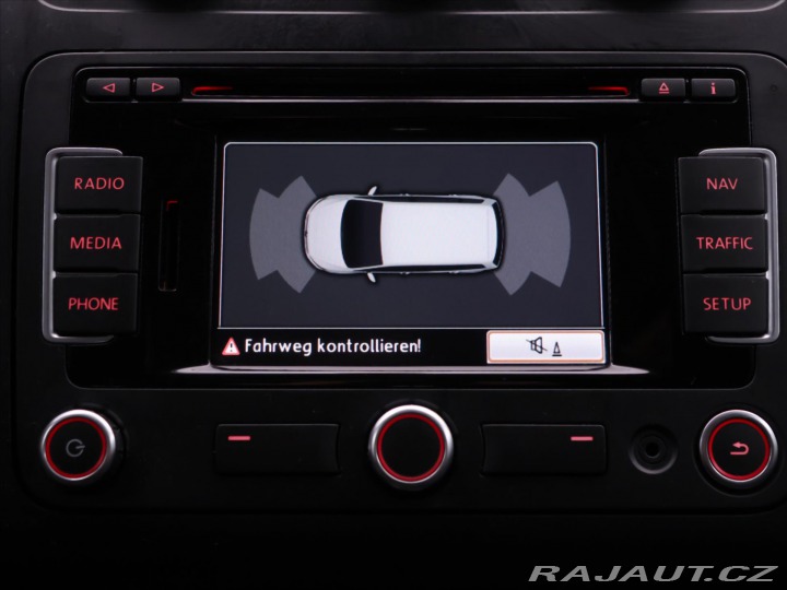 Volkswagen Touran 1,2 TSI Cup 7-Míst Serv.k 2014