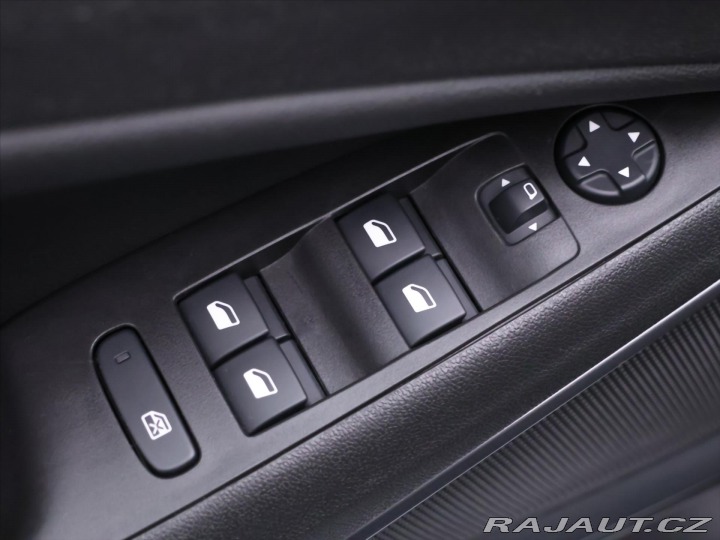 Opel Crossland 1,2 T 81kW CZ Elegance Zá 2023