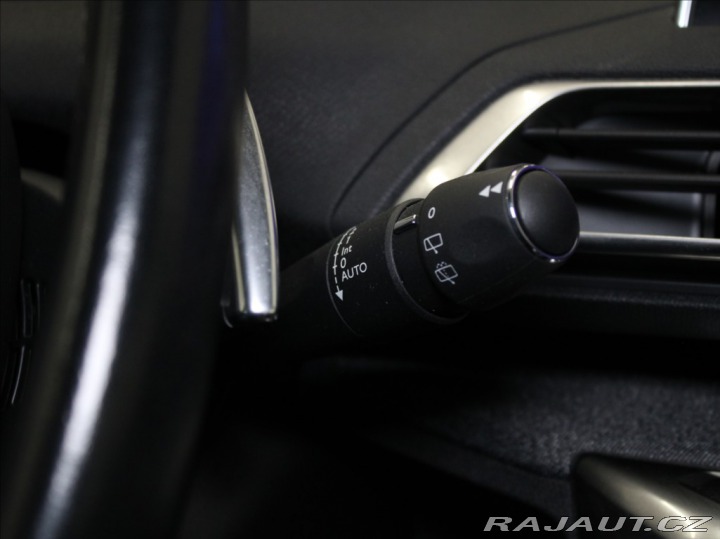 Peugeot 3008 1,2 PT 96kW AT Allure PAN 2018