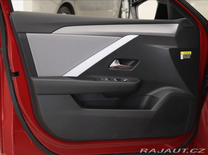 Opel Astra 1,2 T 81kW Elegance ČR 2025