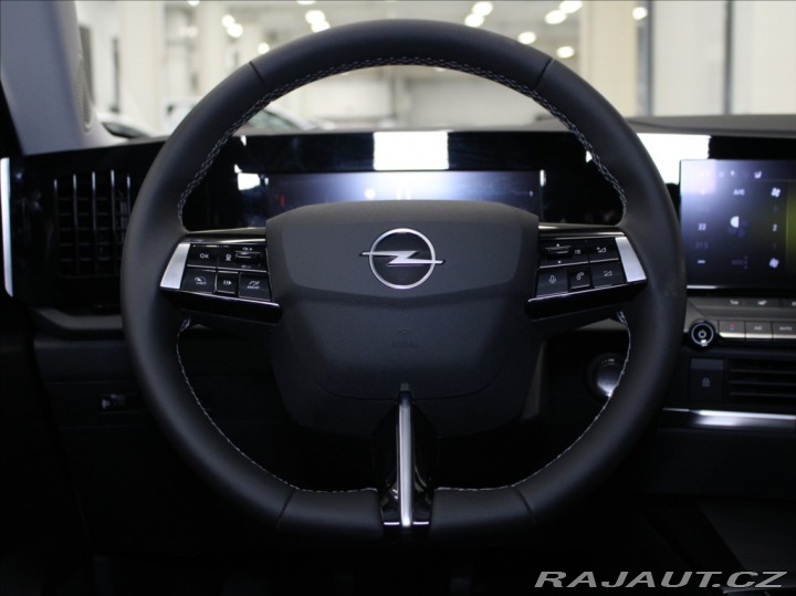 Opel Astra 1,2 T 81kW Eleg. 7 800km! 2025