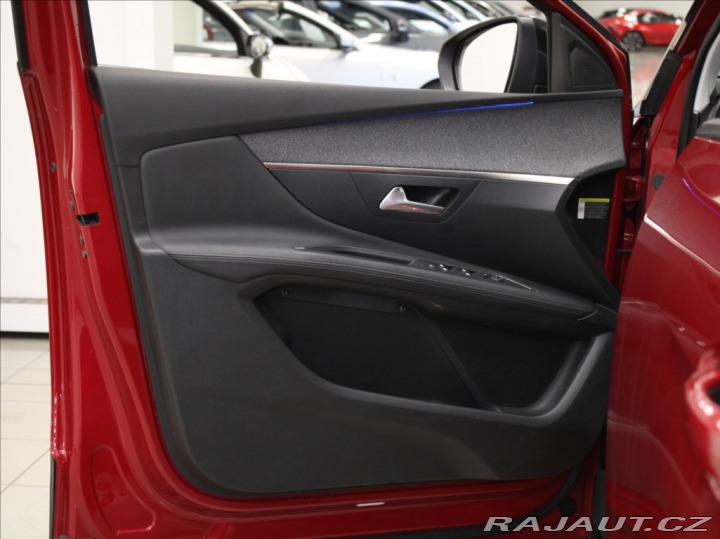 Peugeot 3008 1,2 PT 96kW AT Allure Zár 2019