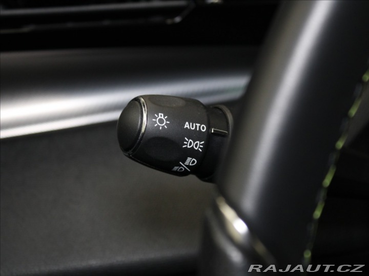 Peugeot 308 1,2 PT 96kW AT GT Paměť M 2024