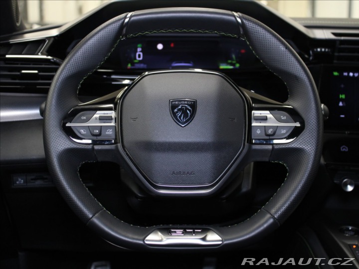 Peugeot 308 1,2 PT 96kW AT GT Paměť M 2024