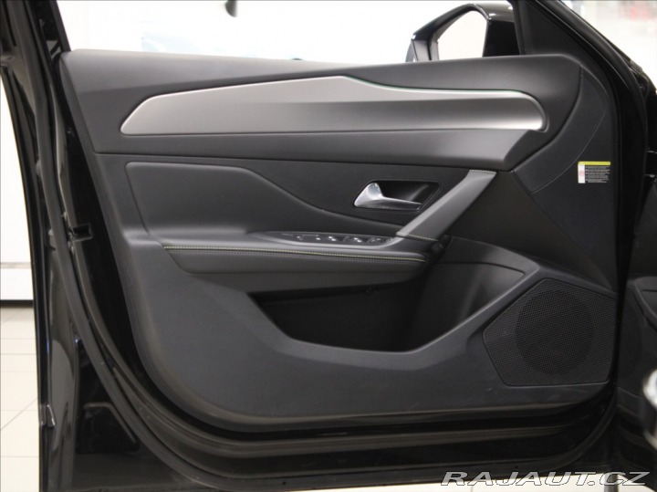 Peugeot 308 1,2 PT 96kW AT GT Výprode 2024
