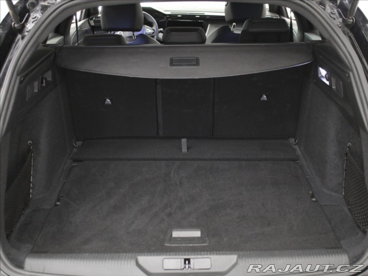 Peugeot 308 1,2 PT 96kW AT GT Matrix 2024