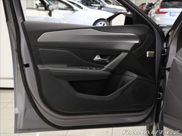 Peugeot 308 1,2 PT GT Paměť PANO Výpr 2023